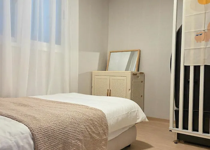 Moonjar - Private 3br For 6 - Gyeongbokgung Hongdae Bukchon - Airport Bus Apartamento Seul